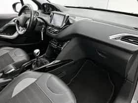 Peugeot 2008 (2019) thumbnail 12