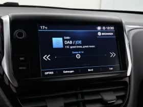 Peugeot 2008 (2019) thumbnail 20