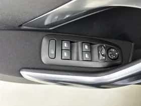 Peugeot 2008 (2019) thumbnail 34