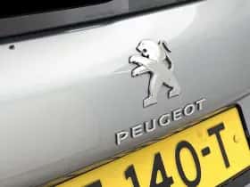 Peugeot 2008 (2019) thumbnail 36