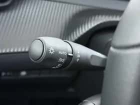 Peugeot 2008 (2021) thumbnail 12