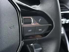 Peugeot 2008 (2021) thumbnail 15