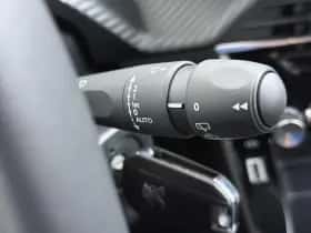 Peugeot 2008 (2021) thumbnail 16
