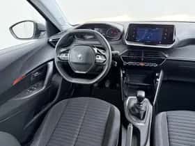 Peugeot 2008 (2021) thumbnail 24