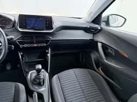 Peugeot 2008 (2021) thumbnail 25