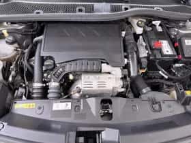 Peugeot 2008 (2021) thumbnail 29