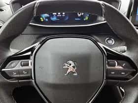 Peugeot e-2008 (2023) thumbnail 16