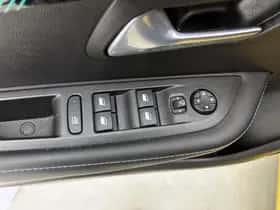 Peugeot 208 (2021) thumbnail 35