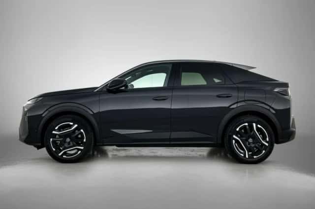Peugeot e-3008 (2025) thumbnail 2