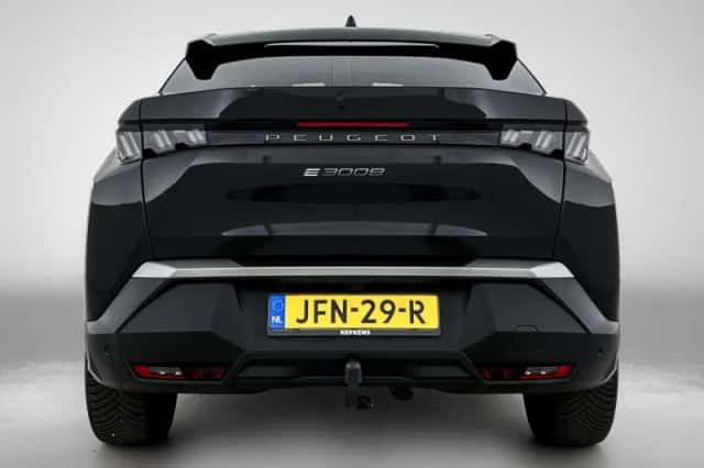 Peugeot e-3008 (2025) thumbnail 4