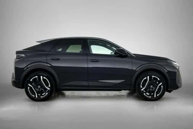 Peugeot e-3008 (2025) thumbnail 6