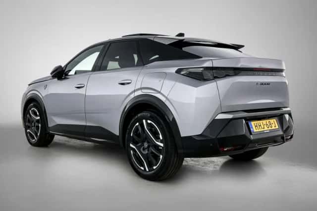 Peugeot e-3008 (2025) thumbnail 6