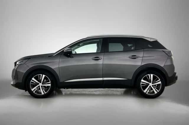 Peugeot 3008 (2021) thumbnail 4
