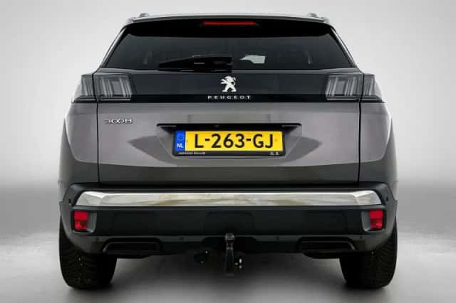 Peugeot 3008 (2021) thumbnail 6