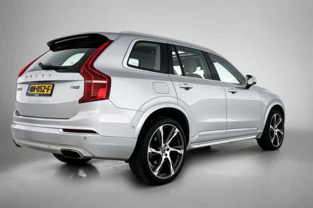 Volvo XC90 (2017) thumbnail 5