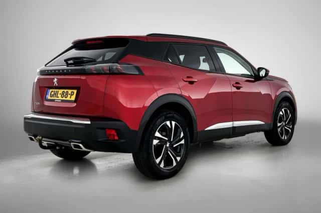 Peugeot 2008 (2021) thumbnail 5