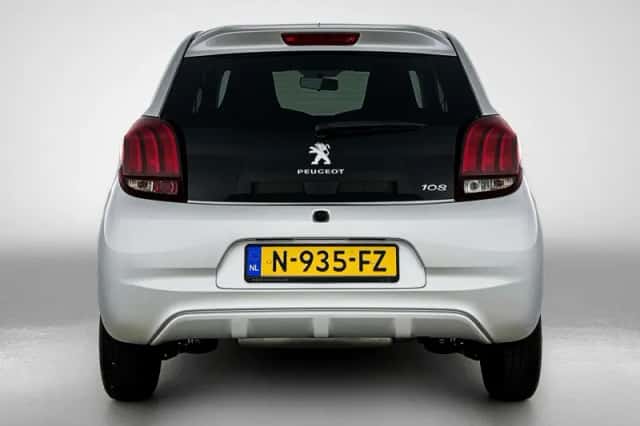 Peugeot 108 (2021) thumbnail 4