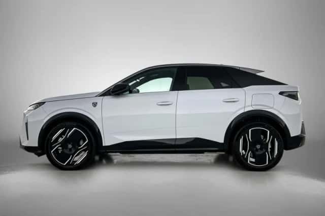 Peugeot e-3008 (2025) thumbnail 2