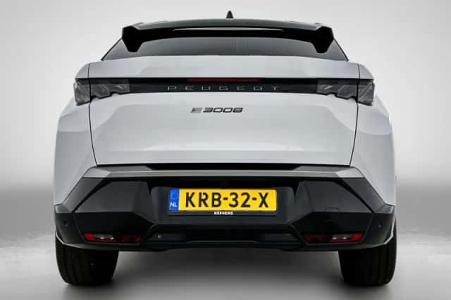 Peugeot e-3008 (2025) thumbnail 4