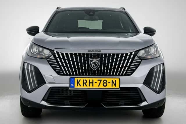 Peugeot 2008 (2025) thumbnail 4