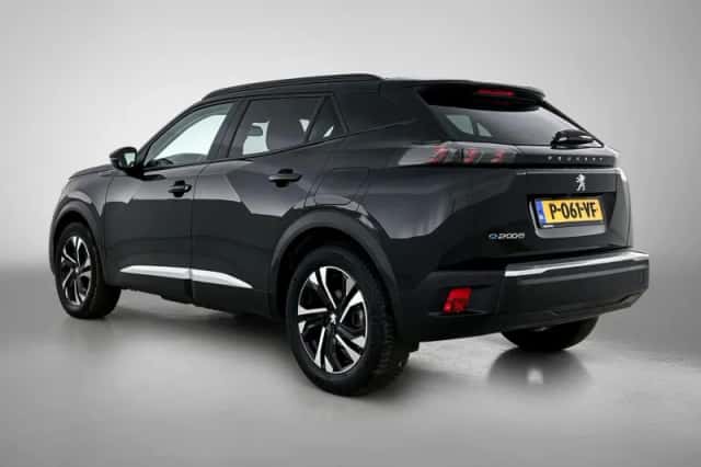 Peugeot e-2008 (2022) thumbnail 6