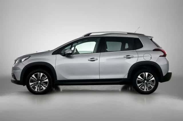 Peugeot 2008 (2019) thumbnail 5