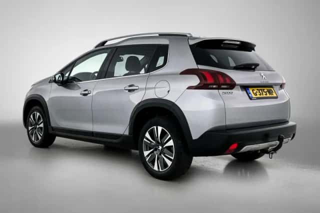 Peugeot 2008 (2019) thumbnail 6