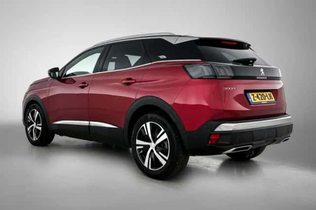 Peugeot 3008 (2021) thumbnail 6