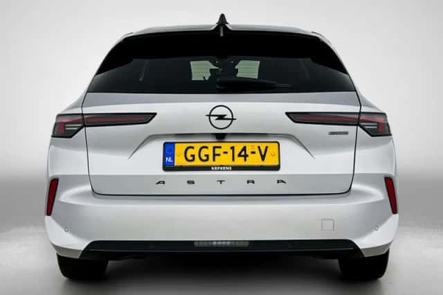 Opel Astra (2024) thumbnail 4