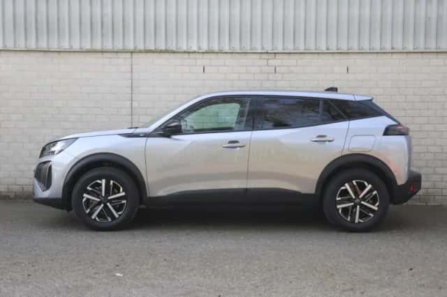 Peugeot e-2008 (2025) thumbnail 2