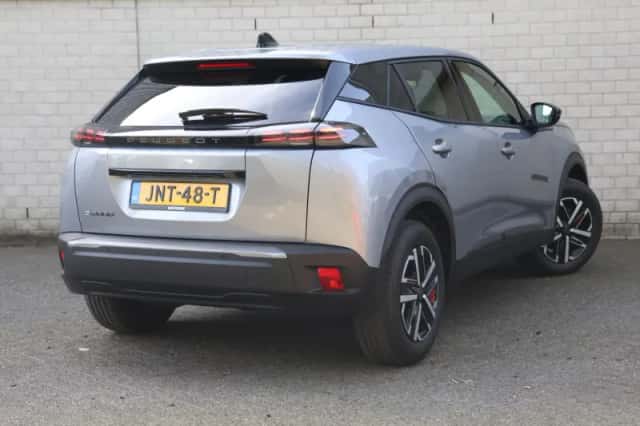 Peugeot e-2008 (2025) thumbnail 3