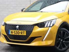 Peugeot 208 (2022) thumbnail 5