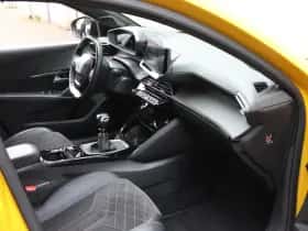 Peugeot 208 (2022) thumbnail 9