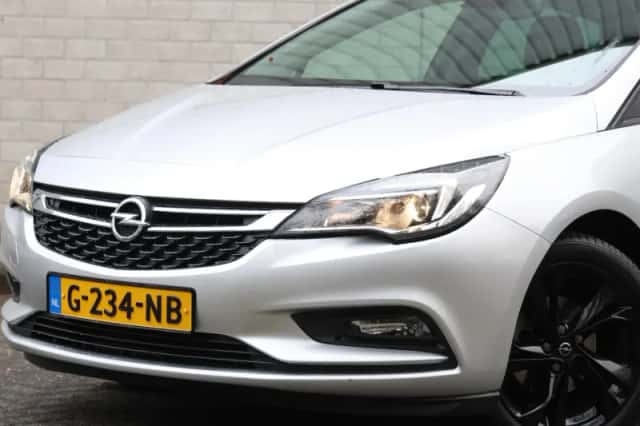 Opel Astra (2019) thumbnail 6