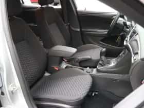 Opel Astra (2019) thumbnail 10
