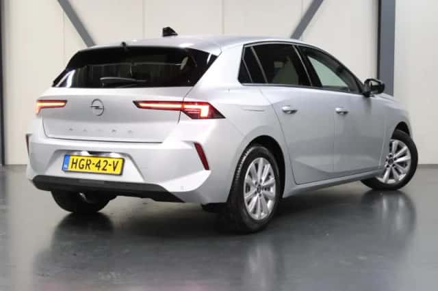 Opel Astra (2025) thumbnail 3