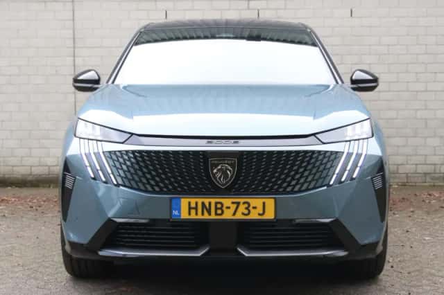 Peugeot e-3008 (2025) thumbnail 4