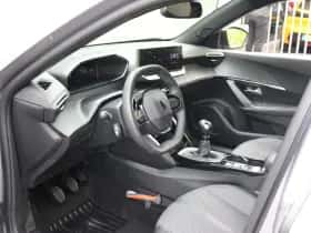 Peugeot 2008 (2025) thumbnail 11