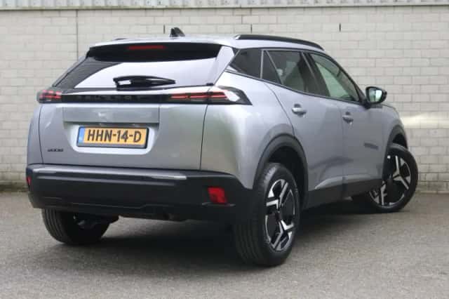 Peugeot 2008 (2025) thumbnail 3
