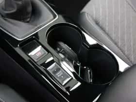 Peugeot 2008 (2025) thumbnail 36