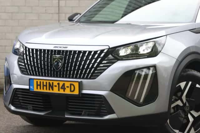 Peugeot 2008 (2025) thumbnail 6
