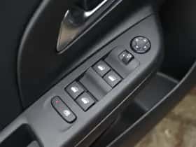Opel Corsa (2021) thumbnail 22