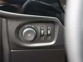 Opel Corsa (2023) thumbnail 23