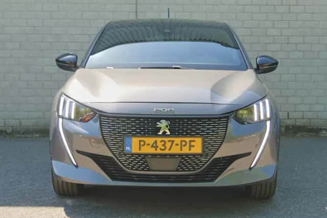 Peugeot 208 (2022) thumbnail 4