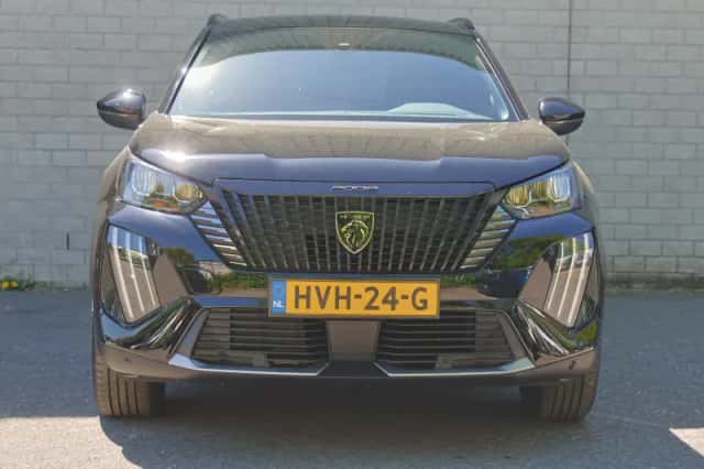 Peugeot e-2008 (2025) thumbnail 4