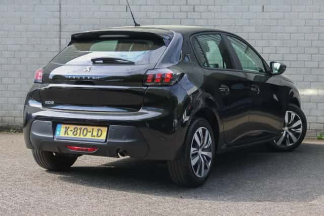 Peugeot 208 (2021) thumbnail 3