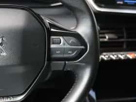 Peugeot 208 (2021) thumbnail 22