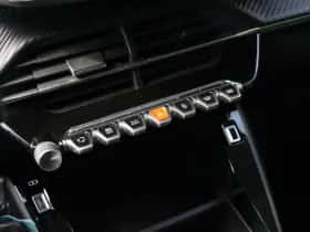 Peugeot 208 (2021) thumbnail 31