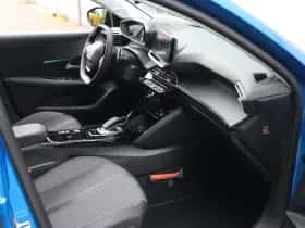Peugeot 208 (2022) thumbnail 9