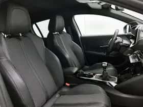 Peugeot 208 (2021) thumbnail 24